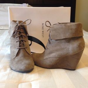 ***PRICE REDUCED Nine West Ankle Booties