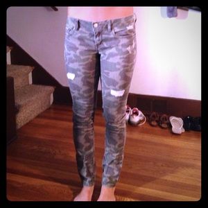 Camo skinny jeans from Aeropostale