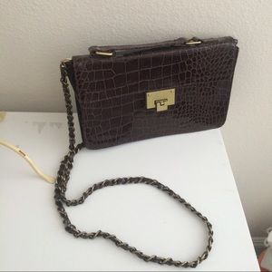 ❌SOLD❌Brown faux alligator skin purse