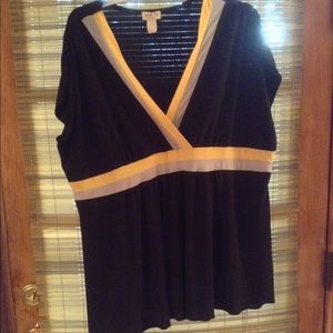 Dots Black/Yellow Wrap Style Top