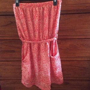 Coral strapless dress with pockets