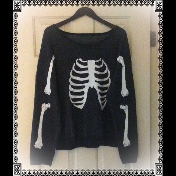 Wildfox Tops - Wildfox Sweatshirt