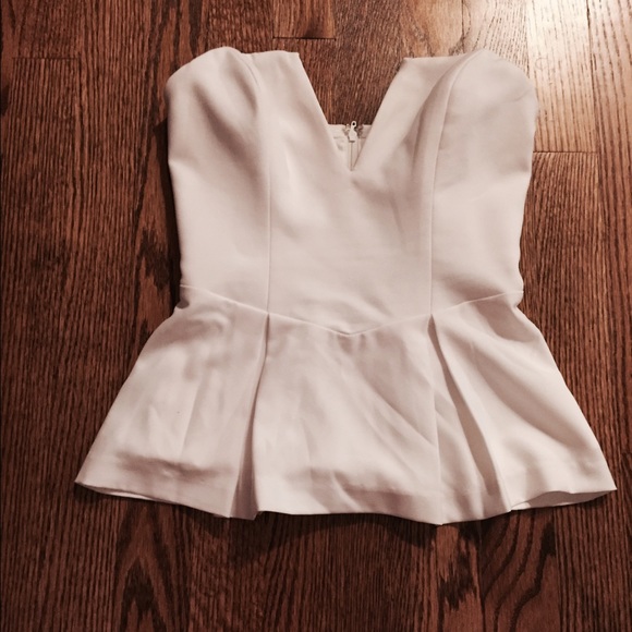 Super cute top from Guess