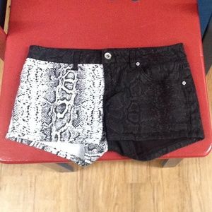 Hot Topic snake print shorts