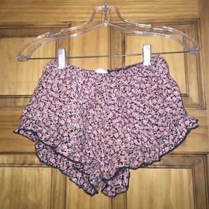 Brandy Melville ruffle shorts