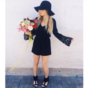 Selling black floppy hat!