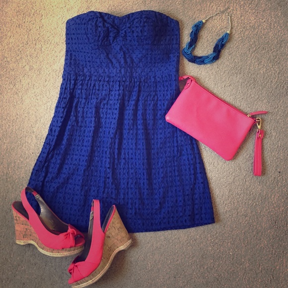 American Eagle Outfitters Dresses & Skirts - 🍉Blue eyelet strapless American Eagle dress🍉