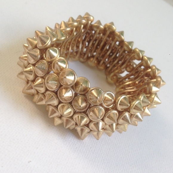 Studded bracelet