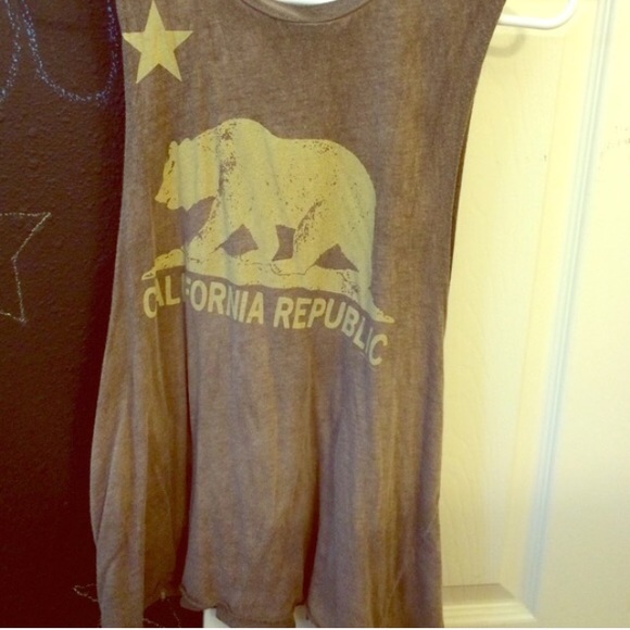 Brandy Muscle Tee! RARE - Picture 2 of 2