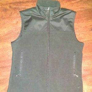 NIKE WOMENS BLACK GOLF THERMAFIT VEST SIZE SMALL