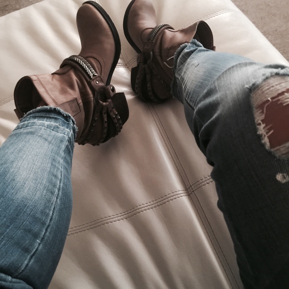 Booties - Picture 4 of 4