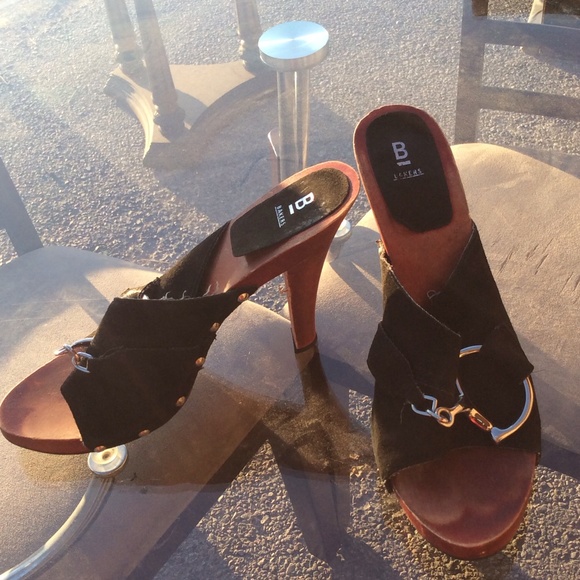 Shoes - Picture 2 of 2