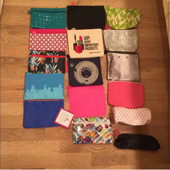 Bundle of 16 ipsy bags