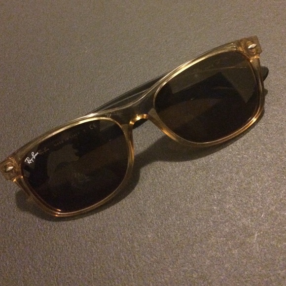Ray Ban wayfarers