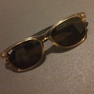 Ray Ban wayfarers