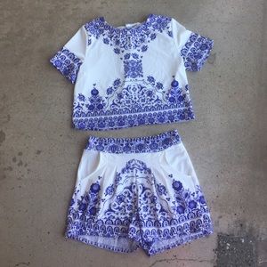 Matching shirts and crop top two piece outfit