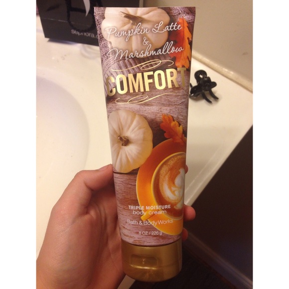 Bath & Body Works Pumpkin Marshmallow body cream