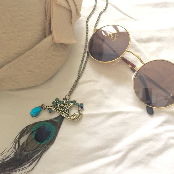 Peacock feather necklace