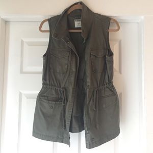 Old Navy military cargo vest