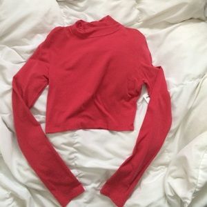 Cropped long sleeve shirt