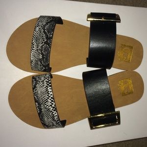 Snake skin sandals size 6