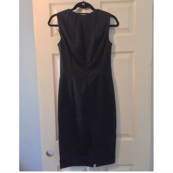 Zara Dress. Cute for work! - Picture 2 of 3