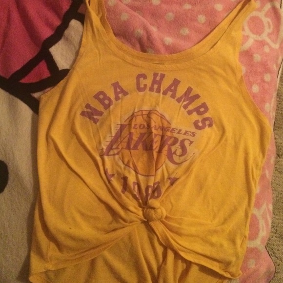 Lakers tank