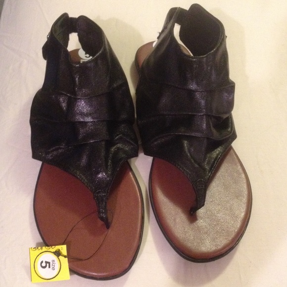 BONGO Shoes - Black sandals
