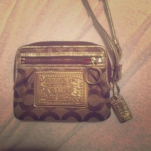 AUTHENTIC GOLD COACH WALLET
