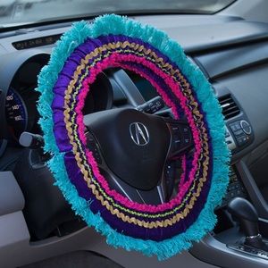 Natural life steering wheel cover. New