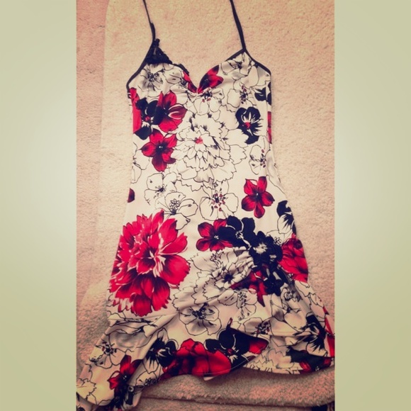 sold. FLORAL-print.MINI DRESS