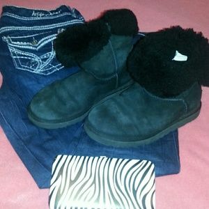 Black Uggs