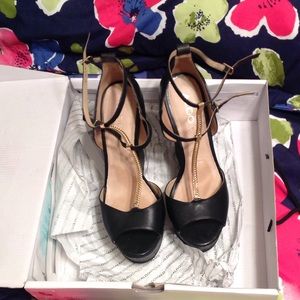 Aldo Black and Gold Wedges
