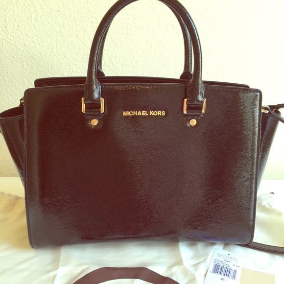 ⛔️SOLD⛔️Authentic Michael Kors Large Selma - Picture 1 of 4