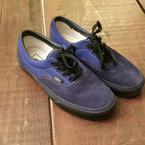 Closing 9/16 🐳 Two tone Vans