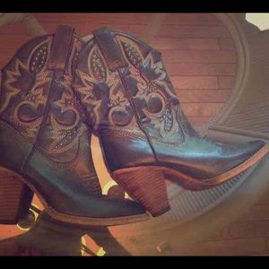 Grey heeled cowgirl boots! Super cute!