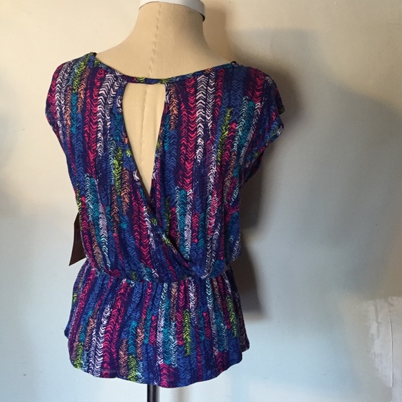 Colorful Shirt - Picture 2 of 4