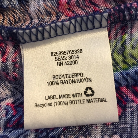 Colorful Shirt - Picture 4 of 4