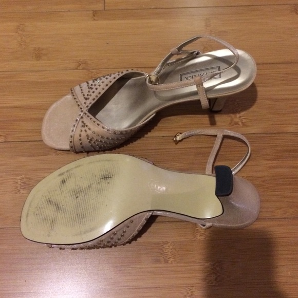 💥CLEARANCE 💥 Sequences sandals - Picture 3 of 3