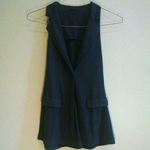 UNIQLO dark gray vest