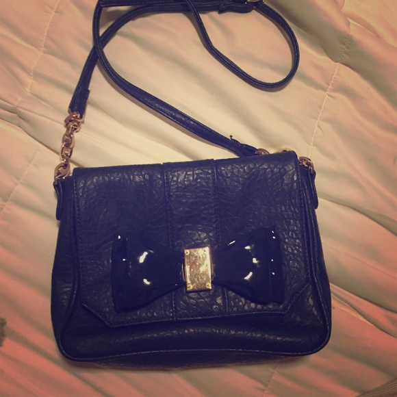 Beautiful navy Deux Lux crossbody handbag