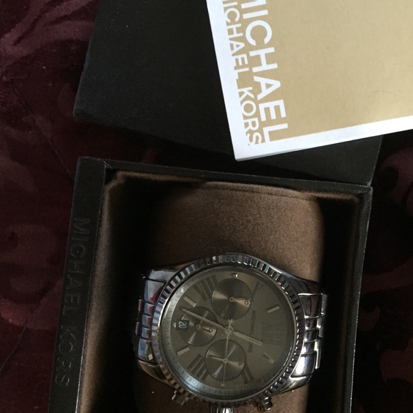 Michael Kors watch - Picture 4 of 4