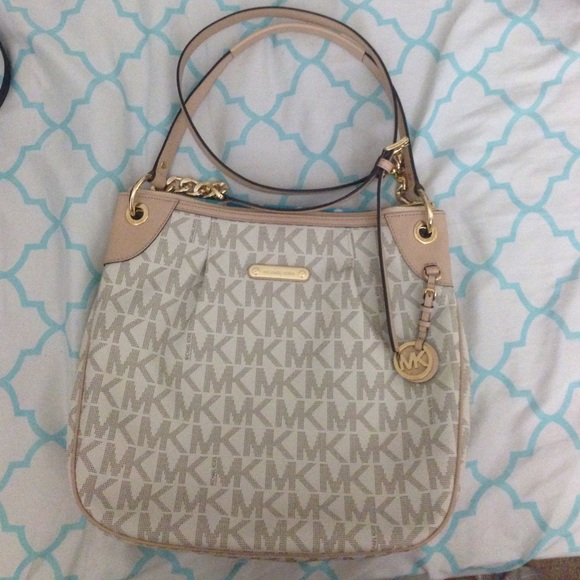 Michael Kors Large Jet Set convertible bag