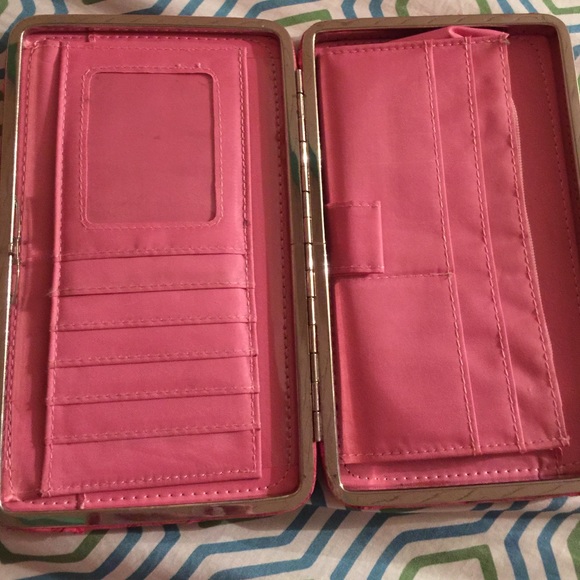 Pink wallet - Picture 3 of 4