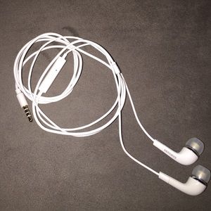 Samsung ear buds with mic