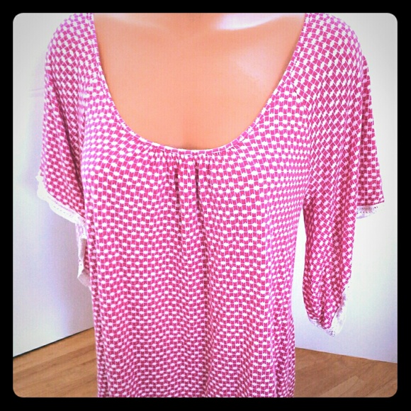 Gap pink women's shirt Small crotchet details - Picture 1 of 4