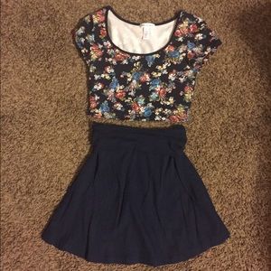 High waisted skirt and crop top