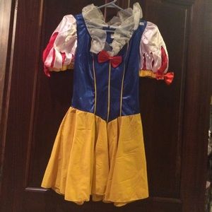 Leg Avenue Snow White Costume