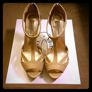 Steve Madden Blush Patent Haylow Heels