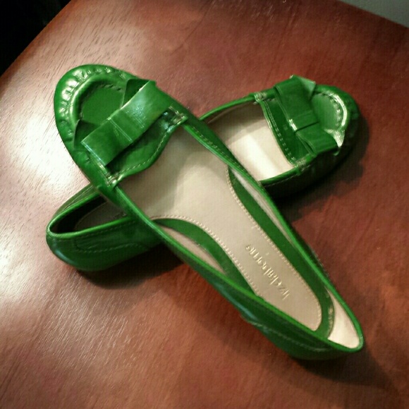 Liz Claiborne Shoes - Cute grenn with bow flats